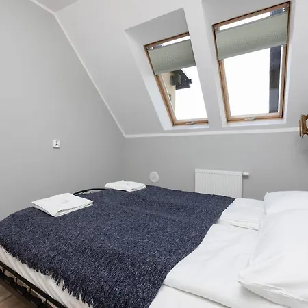 Apartment Peaceful Bay With Parking By Renters