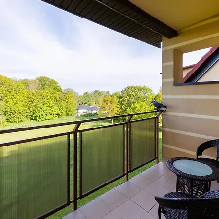 Apartment Peaceful Bay With Parking By Renters *