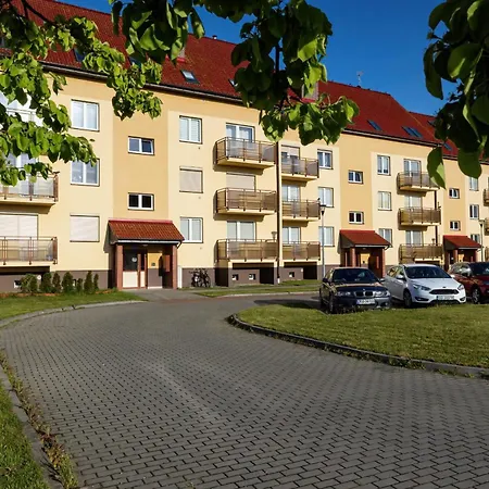 Peaceful Bay With Parking By Renters Apartment Wrzosowo (Kamien)